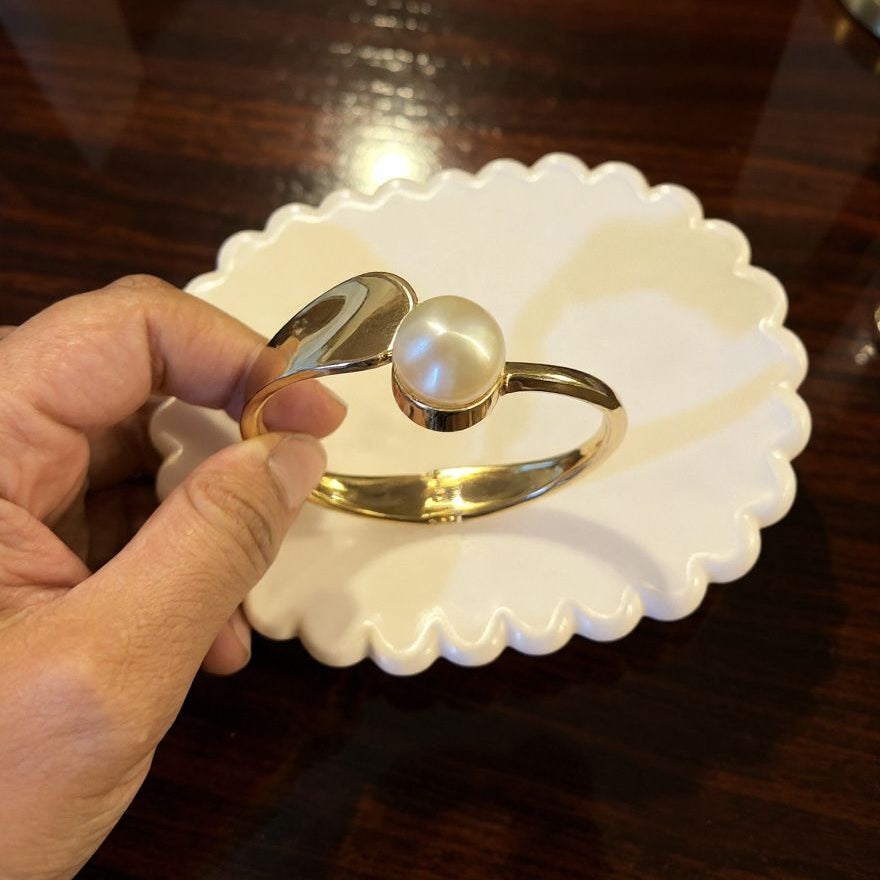 Pearl Chic Cuff