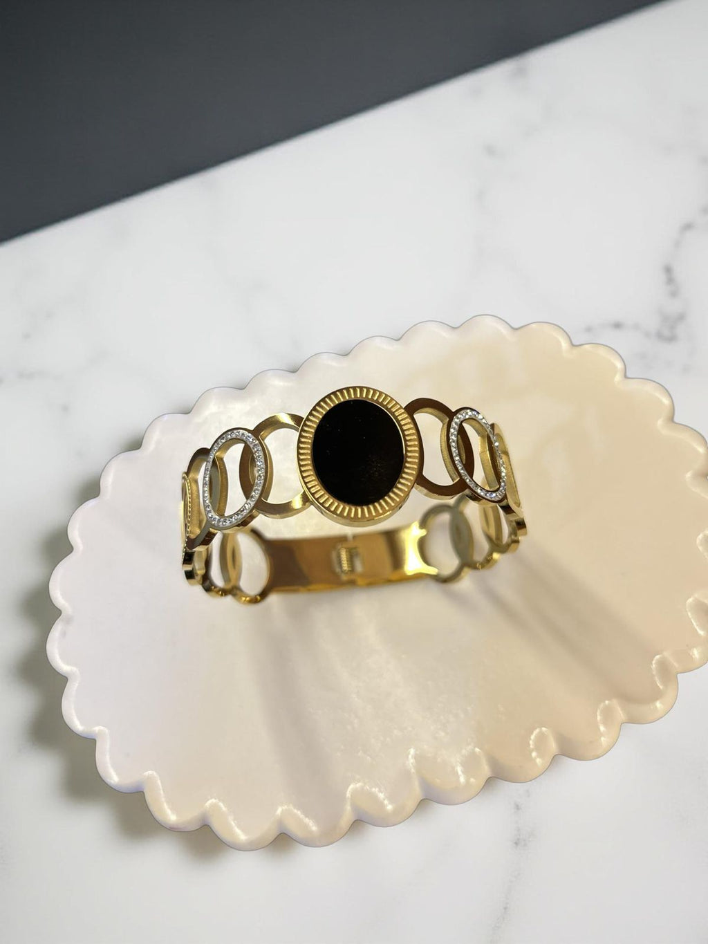 Statement cuff