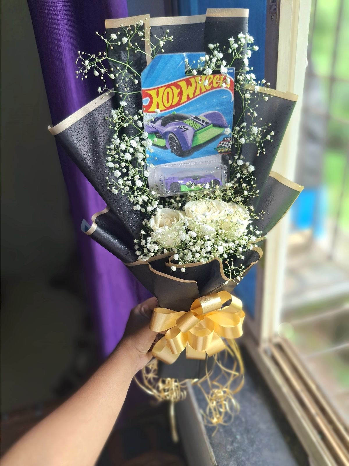 Single hotwheel for him